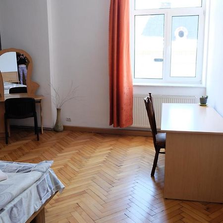 Apartment On Svobody Avenue 利沃夫 外观 照片